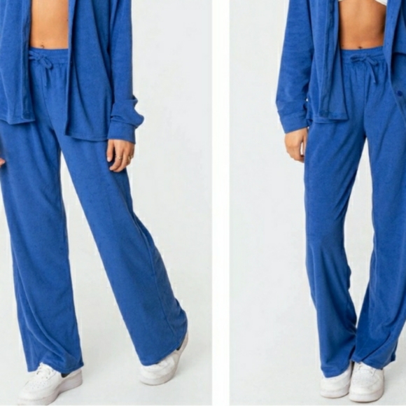 Edikted Abby Royal Blue Terrycloth Sweatpants / Lounge Pants - Picture 5 of 7